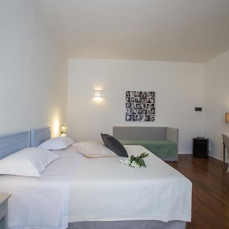 Li Pappi Antico Casale Bed & Breakfast กาลาตีนา ห้อง รูปภาพ