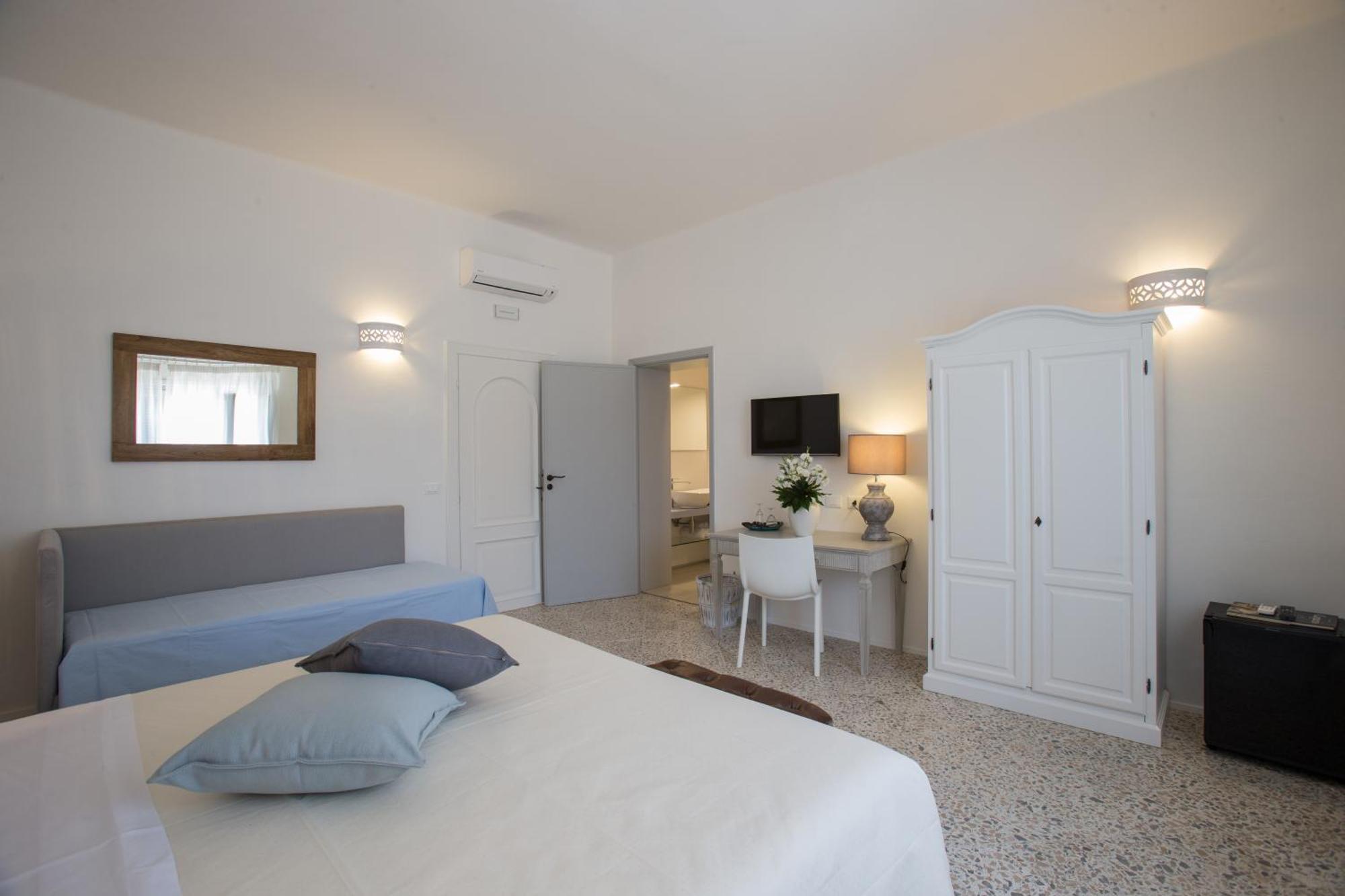 Li Pappi Antico Casale Bed & Breakfast กาลาตีนา ห้อง รูปภาพ