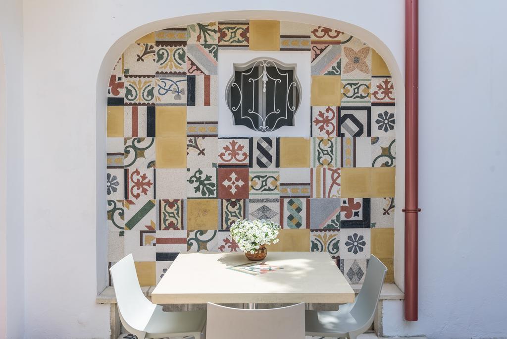 Li Pappi Antico Casale Bed & Breakfast กาลาตีนา ภายนอก รูปภาพ