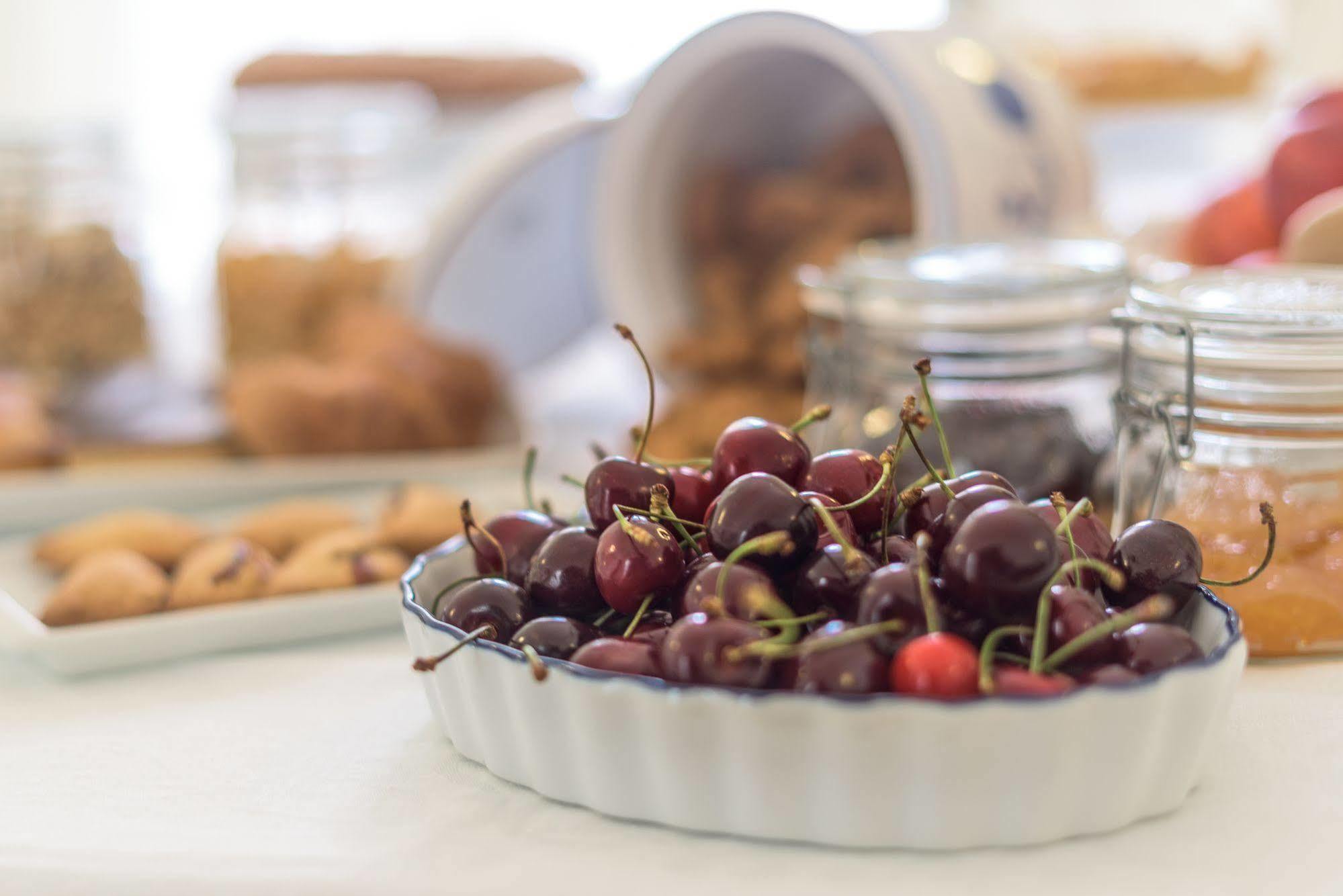 Li Pappi Antico Casale Bed & Breakfast กาลาตีนา ภายนอก รูปภาพ