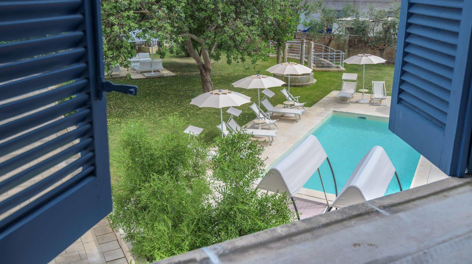 Li Pappi Antico Casale Bed & Breakfast กาลาตีนา ภายนอก รูปภาพ